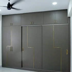 Wardrobes & Storage